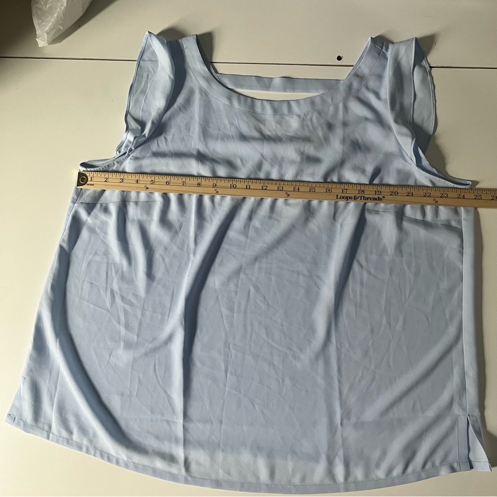 LOFT light blue sleeveless top - Picture 4 of 8